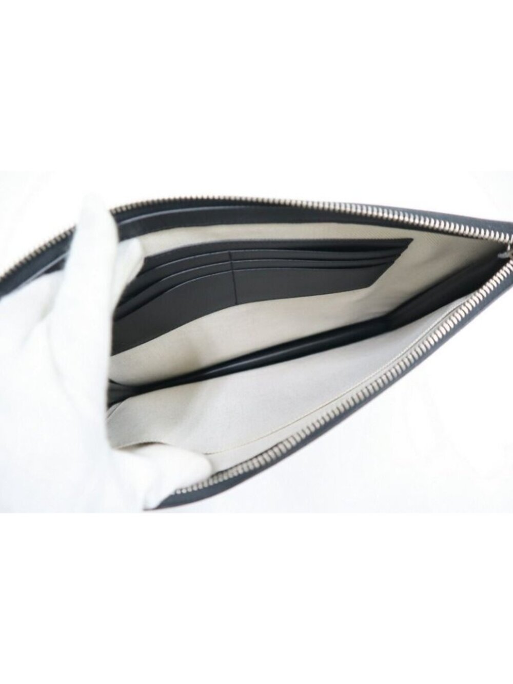 Gucci Clutch Taiga GG Supreme Black Leather - Picture 5 of 6